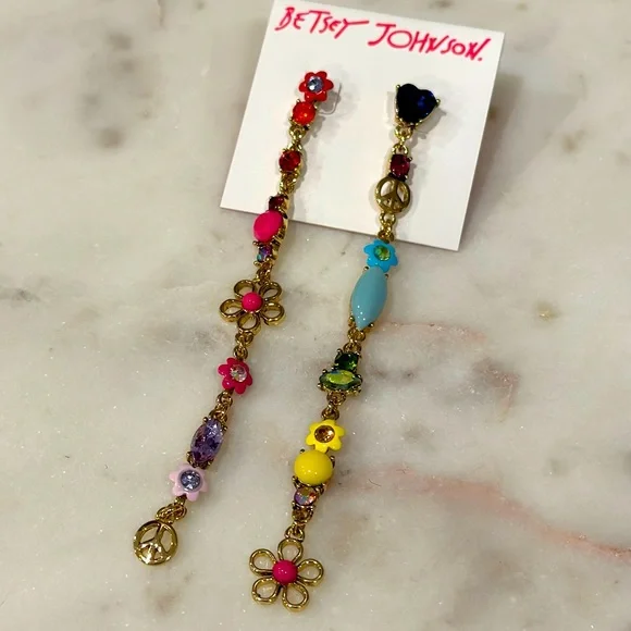 ✨NWT✨ Betsey Johnson Love Fest Colorful Floral Peace Gold Tone Dangle Earrings - Picture 3 of 7